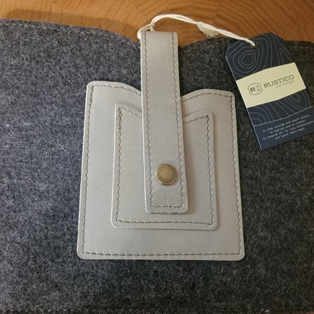 Handcrafted RUSTICO Fine Leather Tablet Case - NEW WITH TAGS